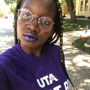 Meet your Posher, Christiana